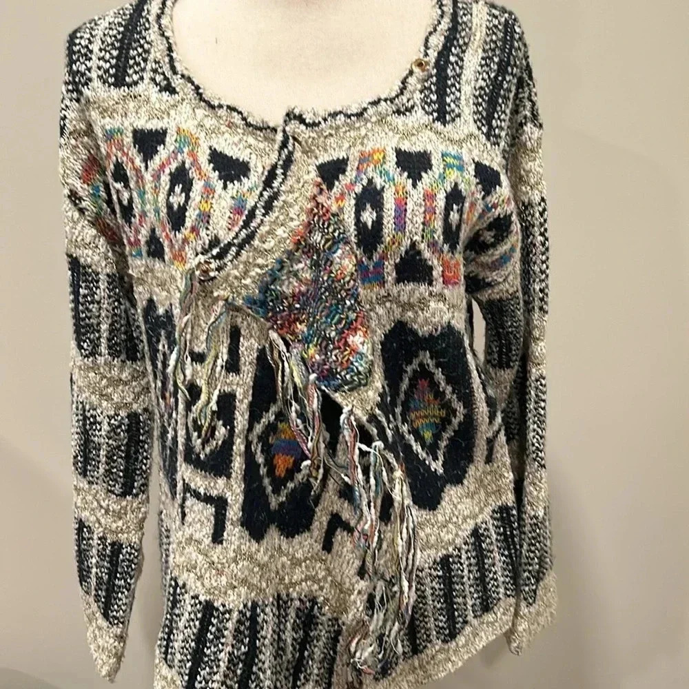Moth sweater - Picture 3 of 8